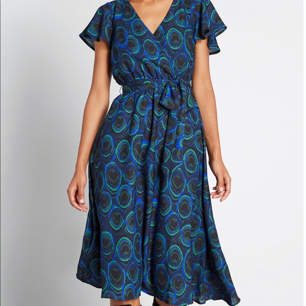 ModCloth Sz L Fits of Bliss Short Sleeve Dress